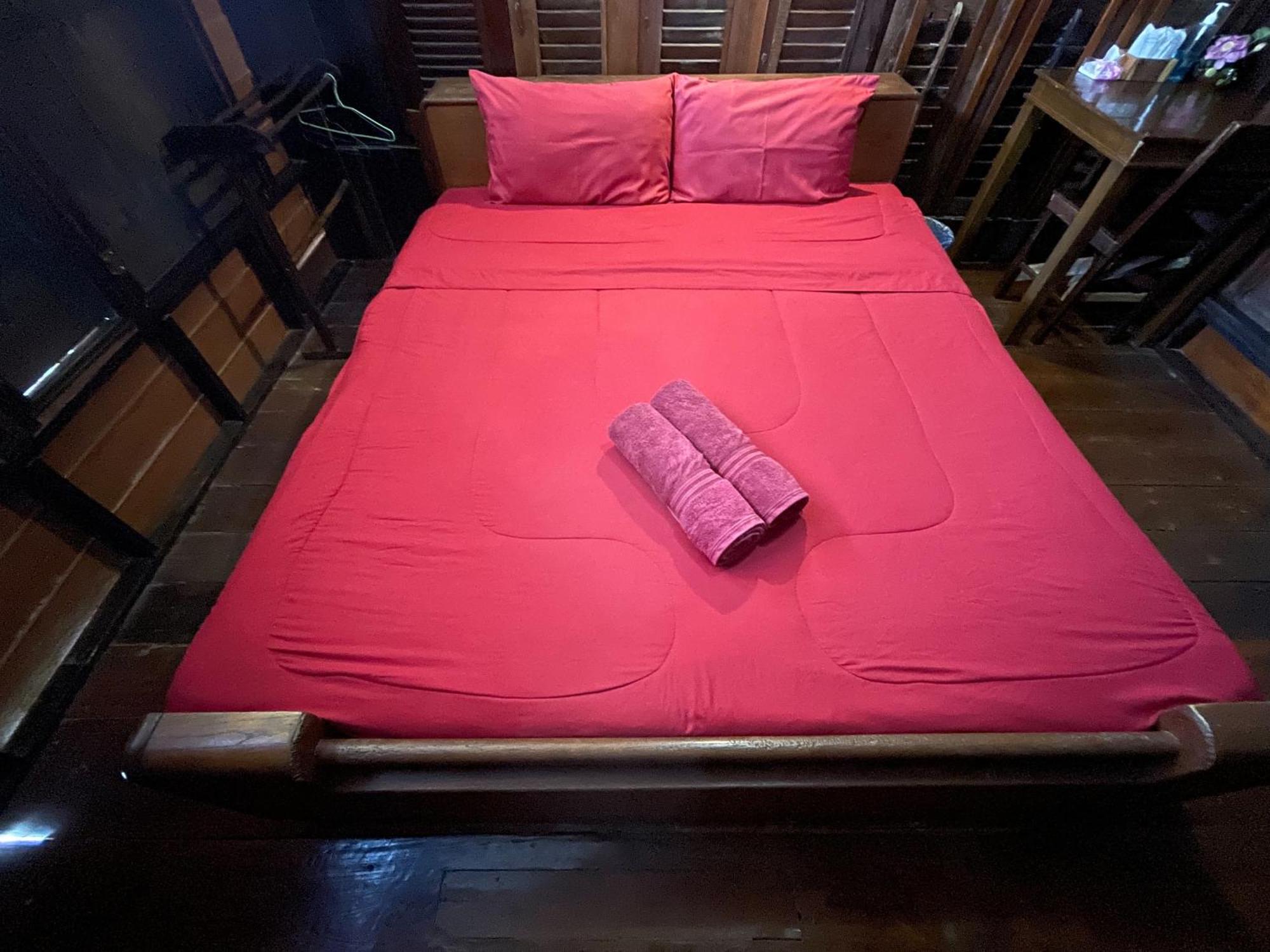 פרה נאקון סי איוטאיה Baan Are Gong Riverside Homestay מראה חיצוני תמונה