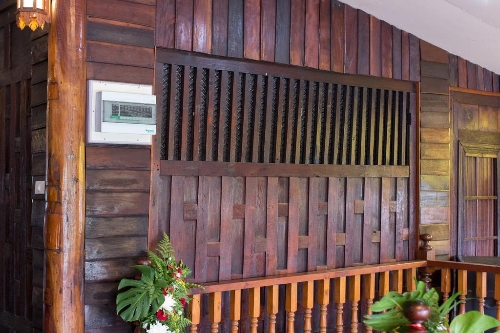 פרה נאקון סי איוטאיה Baan Are Gong Riverside Homestay מראה חיצוני תמונה